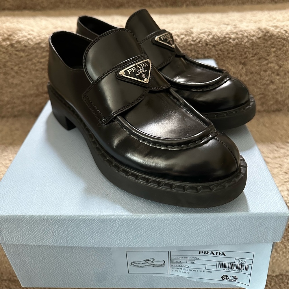 Original Prada Loafers 37.5